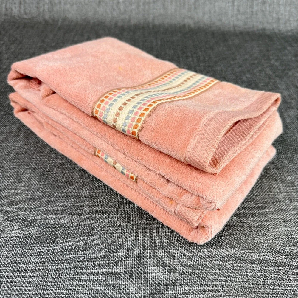 Ames Vintage Hand Towels Set of 2 Pink Geometric Border Cotton Blend